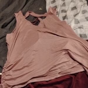 Women's Sleeveless Top in Mauve